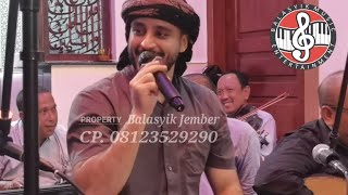 Download lagu Vokalis Asli Luar Negri bawa lagu melayu - rembulan dalam pelukan - Balasyik Live mp3