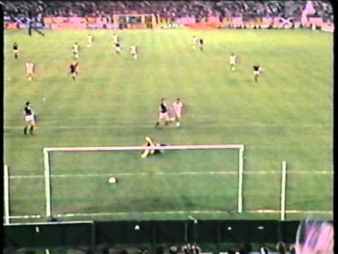1982 (June 15) Scotland 5-New Zealand 2 (World Cup).mpg