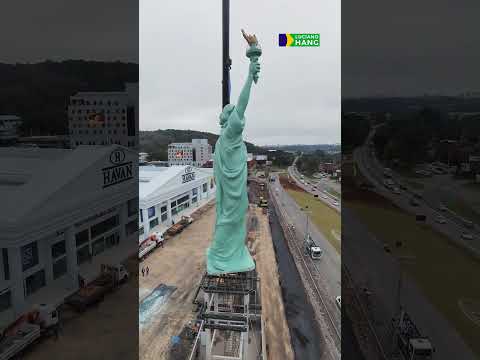 ESTÁTUA DA LIBERDADE DA HAVAN GARIBALDI JÁ ESTÁ PRONTA