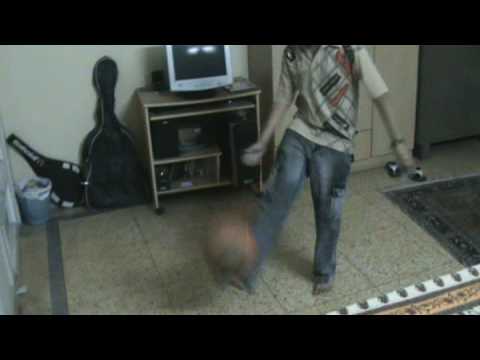 Freestyle Football - Tough Amatures..