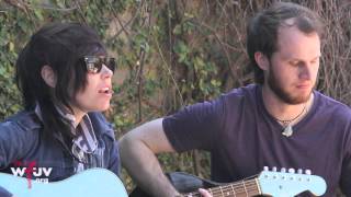 Mount Moriah - &quot;Bright Light&quot; (Live at SXSW)