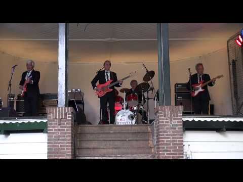 The Red Strats - Theme for young lovers