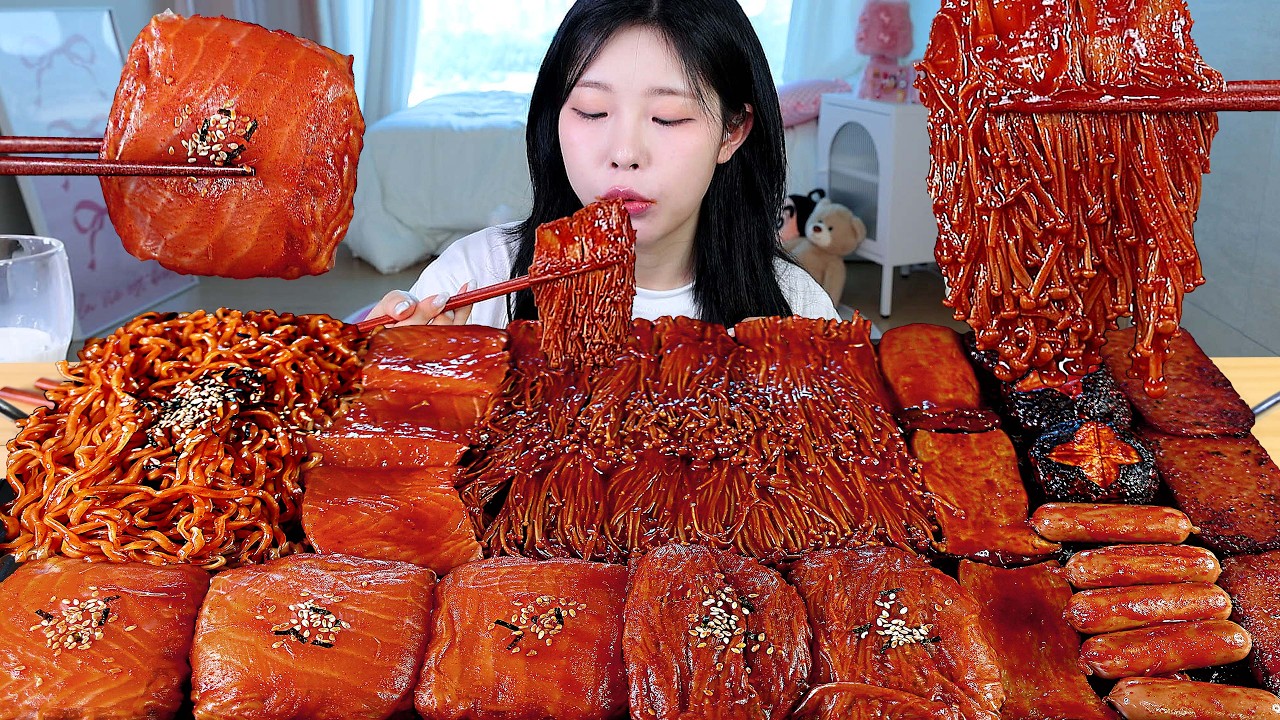 ASMR MUKBANG| 직접 만든 불닭 버섯 연어불닭쌈 소세지먹방 & 레시피 SPICY MUSHROOMS AND FIRE NOODLES EATING