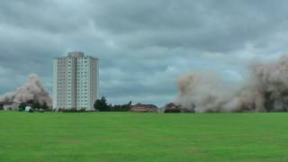 preview picture of video 'HD Middlesbrough Netherfields Fulbeck Glentworth House Flats Demolition (Blow Up)'