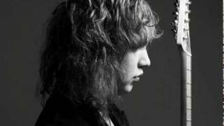 En papier- These New Puritans -