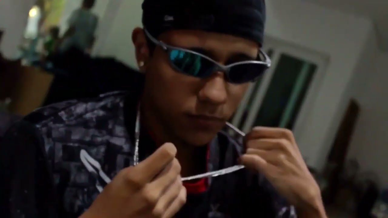 ELA VIRA MORTAL DE PONTA CABEÇA - MC ZUDO BOLADÃO e MC PH77 ( DJ VILÃO DS e DJ MAGRIN DA DZ7 )