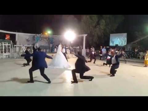 SAPSIZOĞLU GENÇLERİNDEN HARİKA DÜĞÜN SUPRİZİ - AMAZING WEDDING DANCE FROM THE CYPRUS