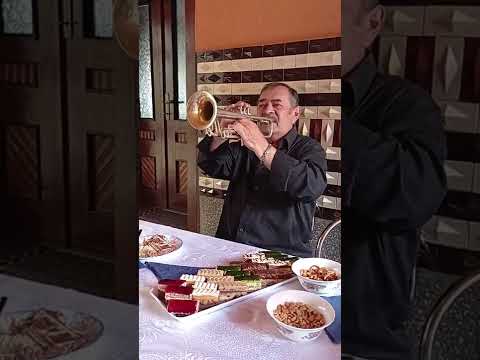 Ianis Andrei Rada este cu Maestrul Gheza Novac 🎺 Ruga din satul Rugi .
