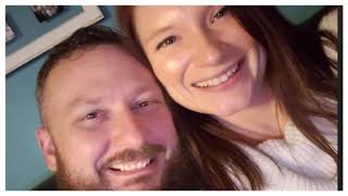 LOCASH - Kissing A Girl (Lyric Video)