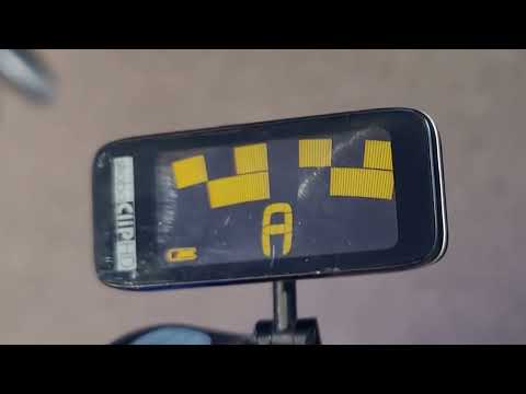 Quick Demo on How to Use a Strobe Tuner // featuring the Peterson StroboClip HD