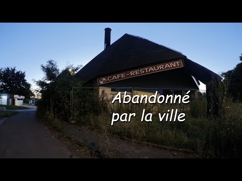 Un café restaurant abandonné par la ville en France ?