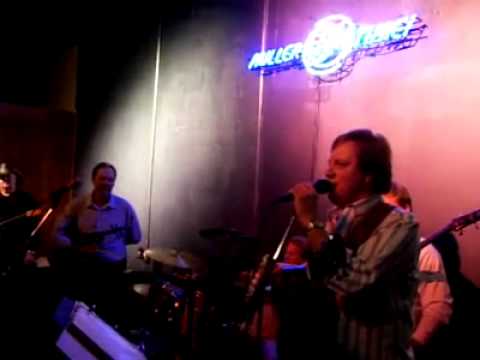 Greg Henderson & Neon Cowboy Band.mp4
