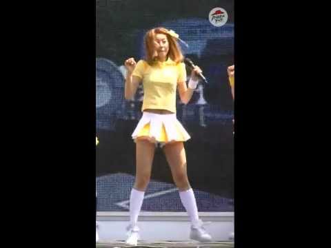 [FANCAM] 110524 Korea Center Cancer Hospital Event - Girl's Day - "Twinkle Twinkle" by PizzaYut