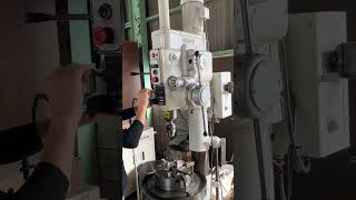 吉田鐵工所 直立ボール盤 YD2-54の動画サムネイル
