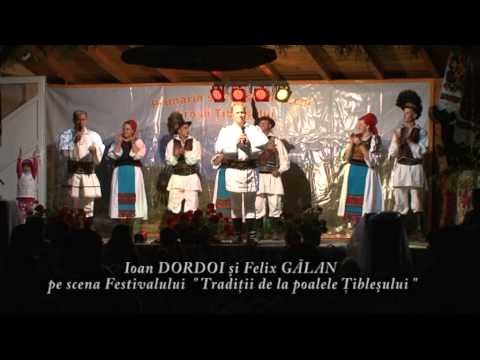 Ioan Dordoi şi Felix Gălan pe scena Festivalului " Tradiţii de la poarta Ţibleşului " 2013
