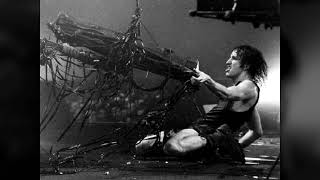08. Happiness in Slavery - LIVE at Kentucky 1994 / Nine Inch Nails