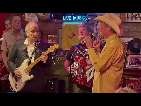 JIMMIE VAUGHAN & JOHNNY NICHOLAS - MY SOUL (CLIFTON CHENIR COVER) - 11/14/25