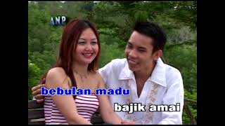 Download lagu DARA MANIS TUJUH BELAS - RICKE ANDREWSON ( KOLEKSI LAGU LAMA ) mp3