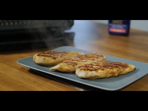 Saftige Hähnchenbrustfilets im OptiGrill mit The Barbecue Sauce Erdbeere