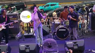 Download lagu DUET BETRAND PUTRA ONSU ANGGIS DEVAKI -  PERCUMA | LIVE ANJUNGAN SARINAH 10-10-2025 mp3