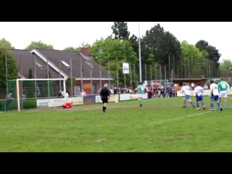 Elfmeter und die Möglichkeit zum 2:2 im Pokalfinale VfB III gg. Fortuna St. Jürgen II