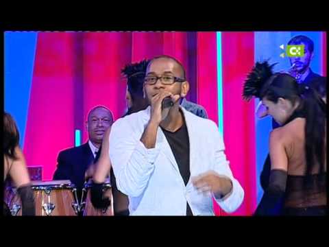 Maquinaria Band - Staying alive (20/05/13) Viva La Fiesta