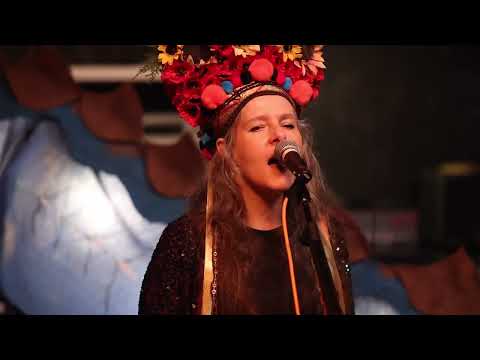 Neko Case - "I Wish I Was The Moon" (Live From The Lung)