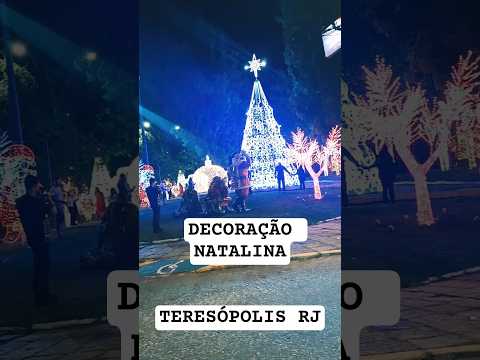 Um pouquinho da decoração  natalina de Teresópolis no RJ. Há fila para entrar na Vila Natalina. #rj