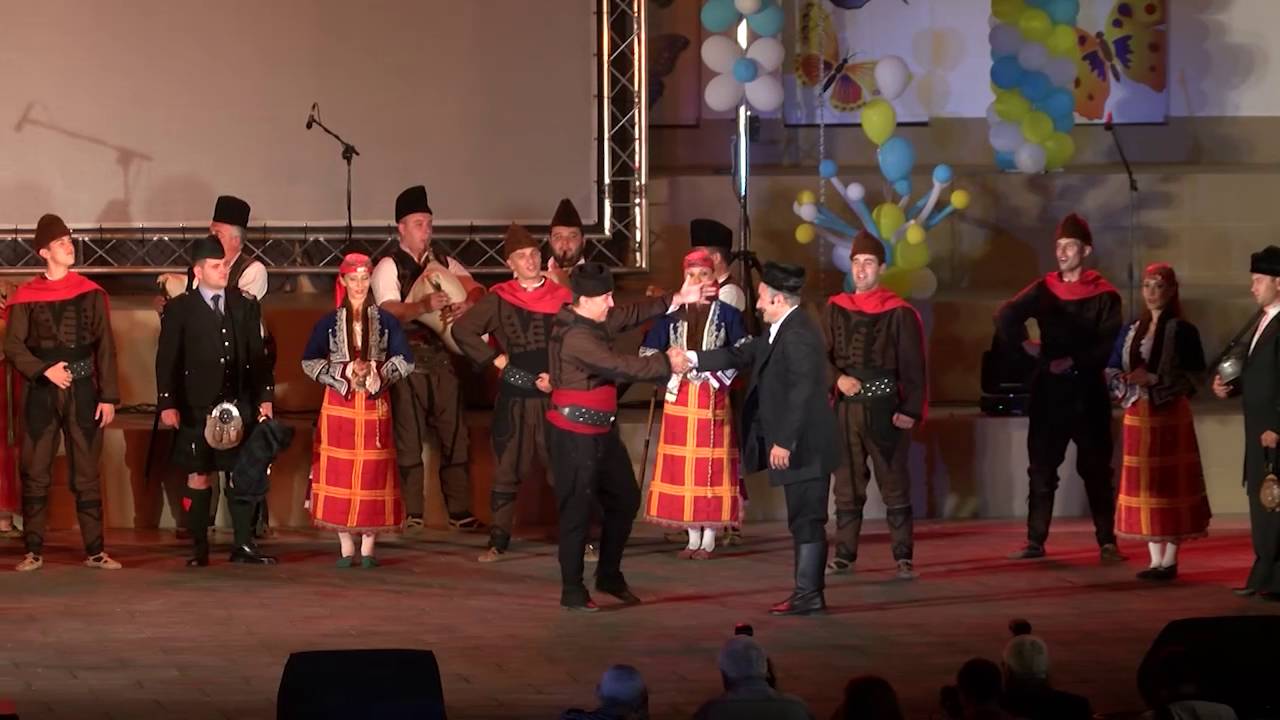 Хасковлии препълниха площадка „Спартак“ в празничната нощ