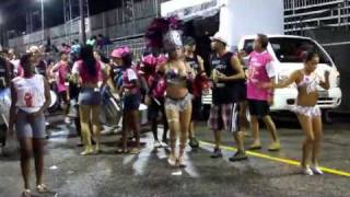 preview picture of video 'Carnaval 2011 de Guaratinguetá (2 blocos de embalo)'