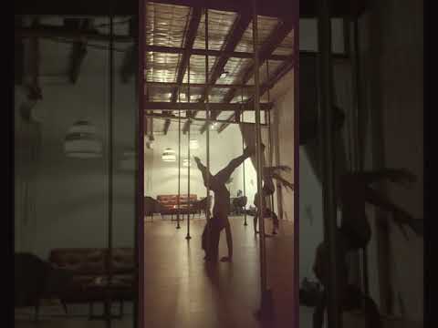 Banks-Contaminated. Pole dance by Leah