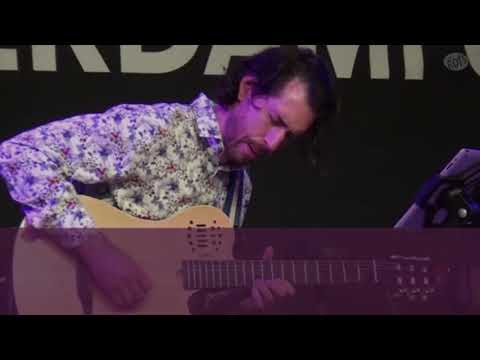 De Rots Praise - Bo ta e lus (U bent het licht)