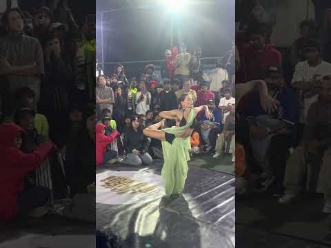 MARIYA KOZLOVA(UKRAIN)  WAACKING JUDGE SHOWCASE IN INDIA !! PAYALIYA !! DEV D !!