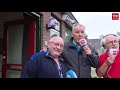 Oud-vrachtwagenchauffeur na jaren herenigd met truck