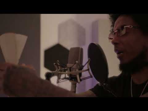 Lolo en él micrófono  and Brito Films