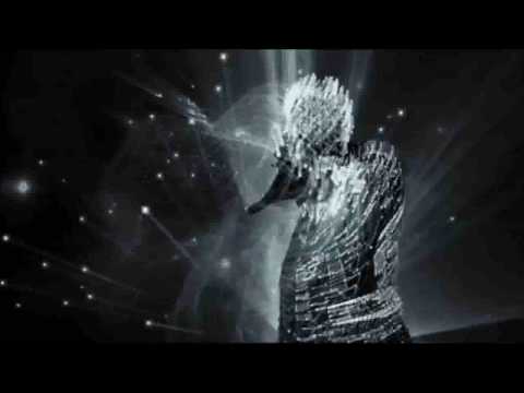 Kanye West ft. Mr.Hudson- SUPERNOVA