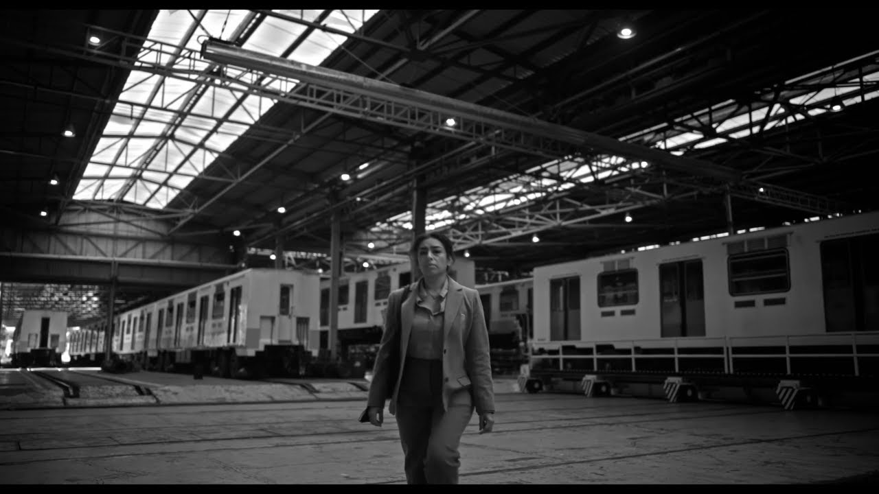 Arillo de hombre muerto (Dead Man's Switch) Trailer subtitulado