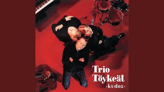 Trio Tykets Gadd A Tee Music