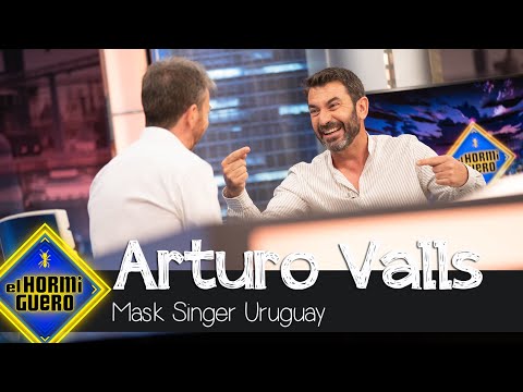 Arturo Valls cuenta cómo fue su experiencia tras su máscara en 'Mask Singer' Uruguay - El Hormiguero