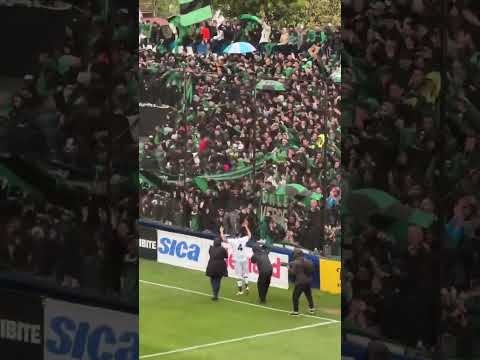 "Avalancha de la hinchada de Nueva Chicago vs Almagro" Barra: Los Pibes de Chicago &bull; Club: Nueva Chicago &bull; País: Argentina