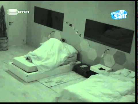 O Último a Sair - Bruno e Sónia na cama