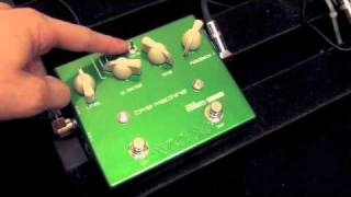 Video thumbnail for Vox Time Machine Delay Pedal Gear Review by Musora