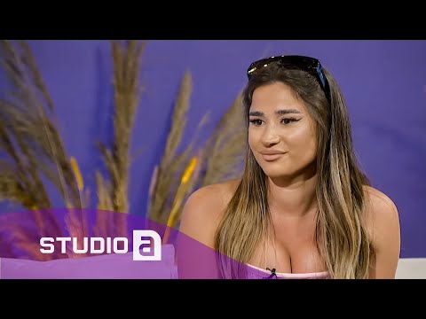 22-Vjeçarja që vesh këngëtaret e njohura, Tayna mbetet muza e saj