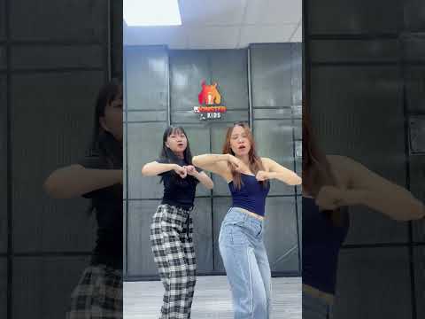 "Lấy cây kim may đồ" #tiktokdance #cocaodanceclass #trend #muoncuaanhlambo#xuhuongtiktok