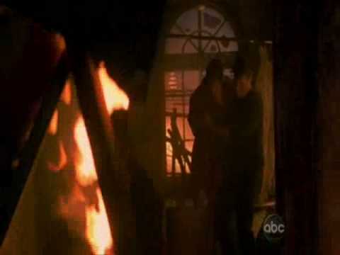 cute scene from castle 2x18 [castle and beckett]