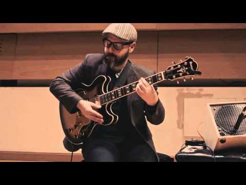 Guitar Trio - Autumn Leaves
