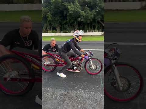 Team Row1 Philipines / Arm Rayong. Good luck for NGO Superfest. #dragracepinas #raceforlife