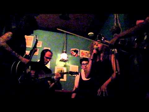 Nikosia - Mandy Moon