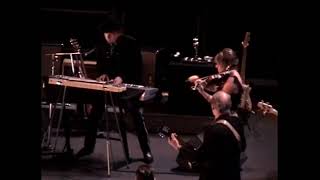 Bob Dylan — Tweedle Dee &amp; Tweedle Dum. Portland, Oregon. March 11, 2005. Video with audio upgrade