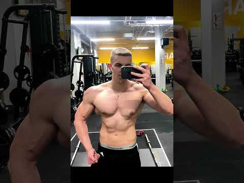 The best physique among rappers: Włodar #fitness #sports #gym #włodar